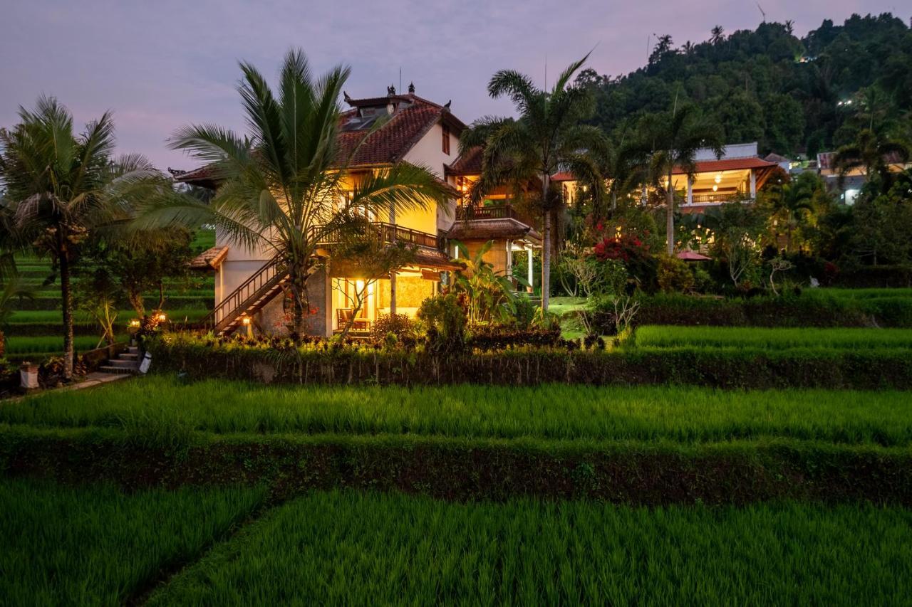 Lesong Hotel And Restaurant Munduk Dış mekan fotoğraf