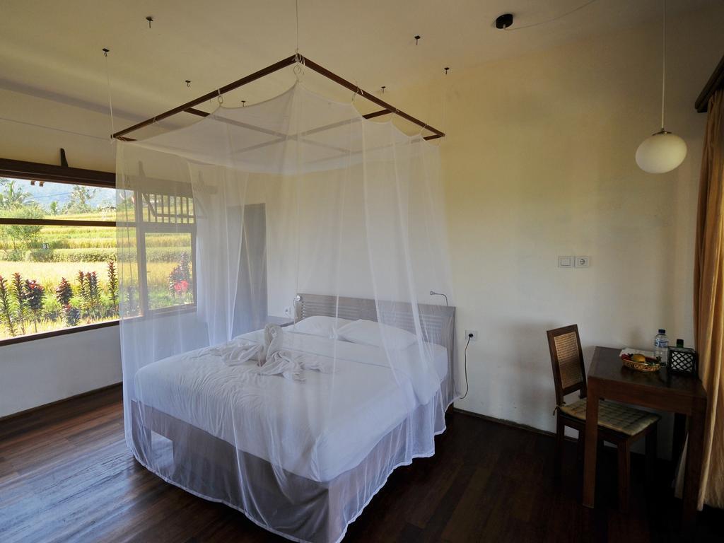 Lesong Hotel And Restaurant Munduk Oda fotoğraf