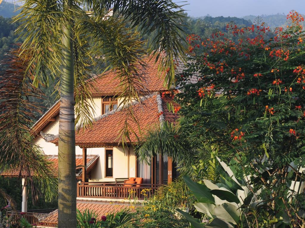 Lesong Hotel And Restaurant Munduk Oda fotoğraf