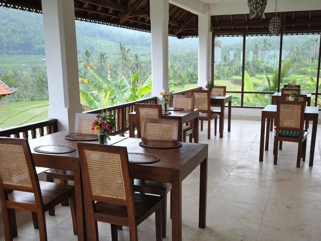 Lesong Hotel And Restaurant Munduk Dış mekan fotoğraf