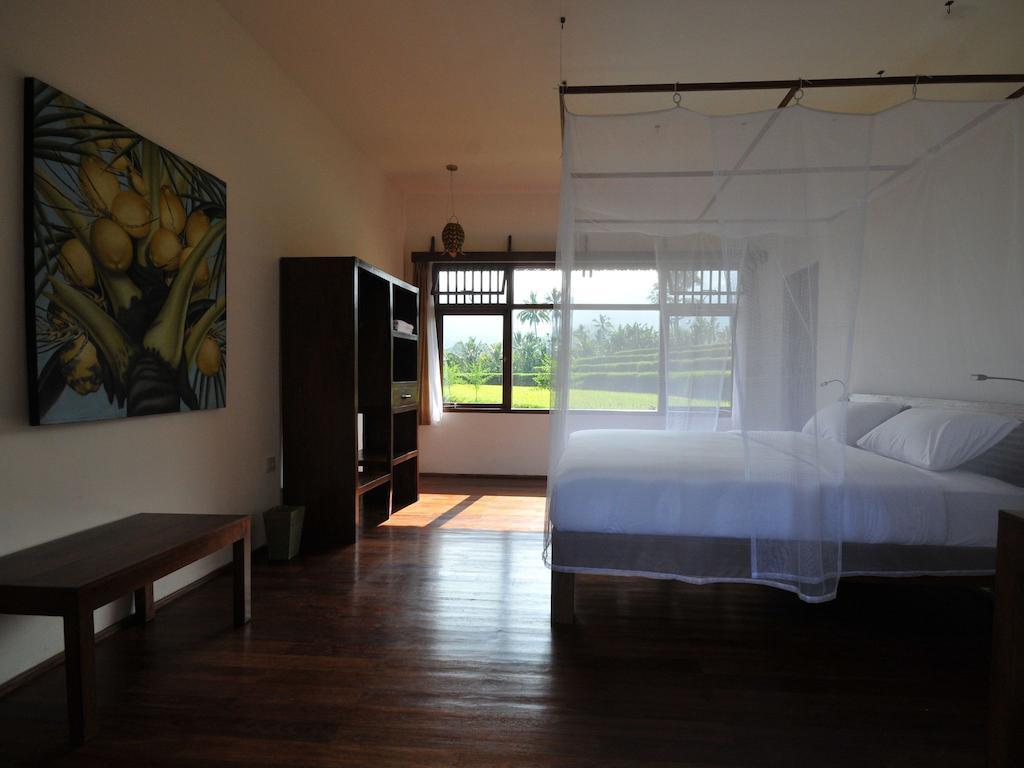 Lesong Hotel And Restaurant Munduk Oda fotoğraf