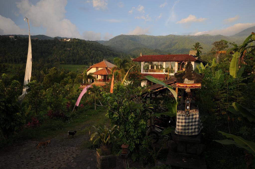 Lesong Hotel And Restaurant Munduk Dış mekan fotoğraf